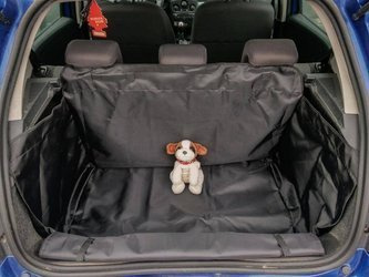 Wodoodporny pokrowiec ochronny do przewozu zwierząt w bagażniku auta typu hatchback w eleganckiej torbie